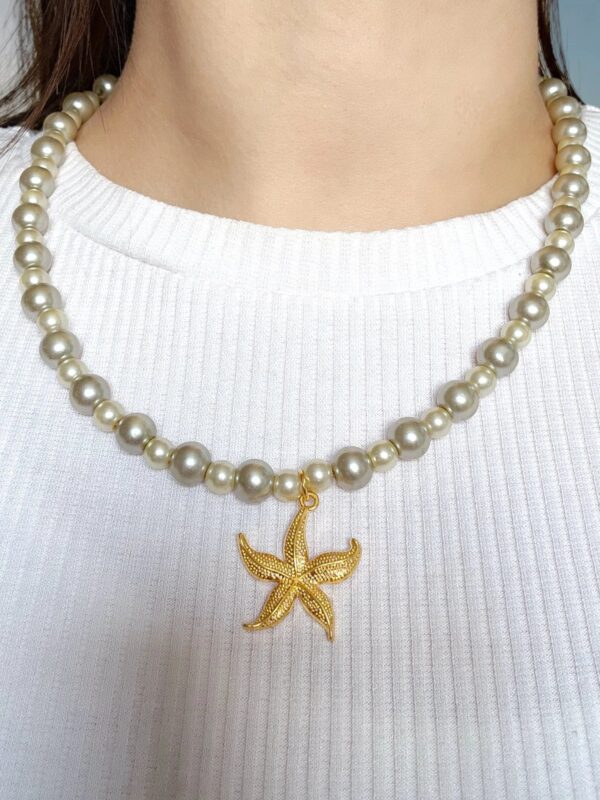 Dark Pearls Starfish Necklace